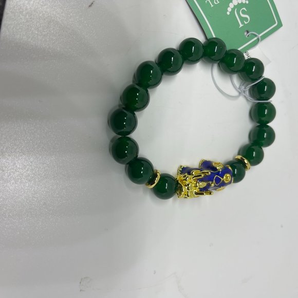 SJ Pearl | Jewelry | Sj Pearl Beaded Agate Bracelet W Lion Charm | Poshmark